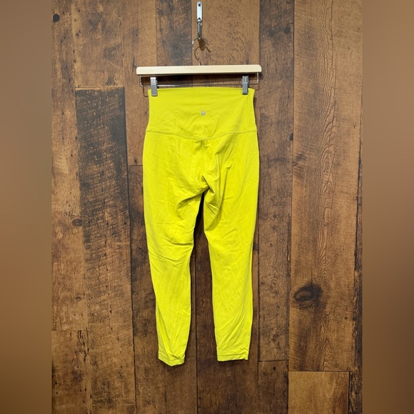 Lululemon Align High-Rise Pant 25"
Yellow Serpentine size 6 EUC - Picture 3 of 6